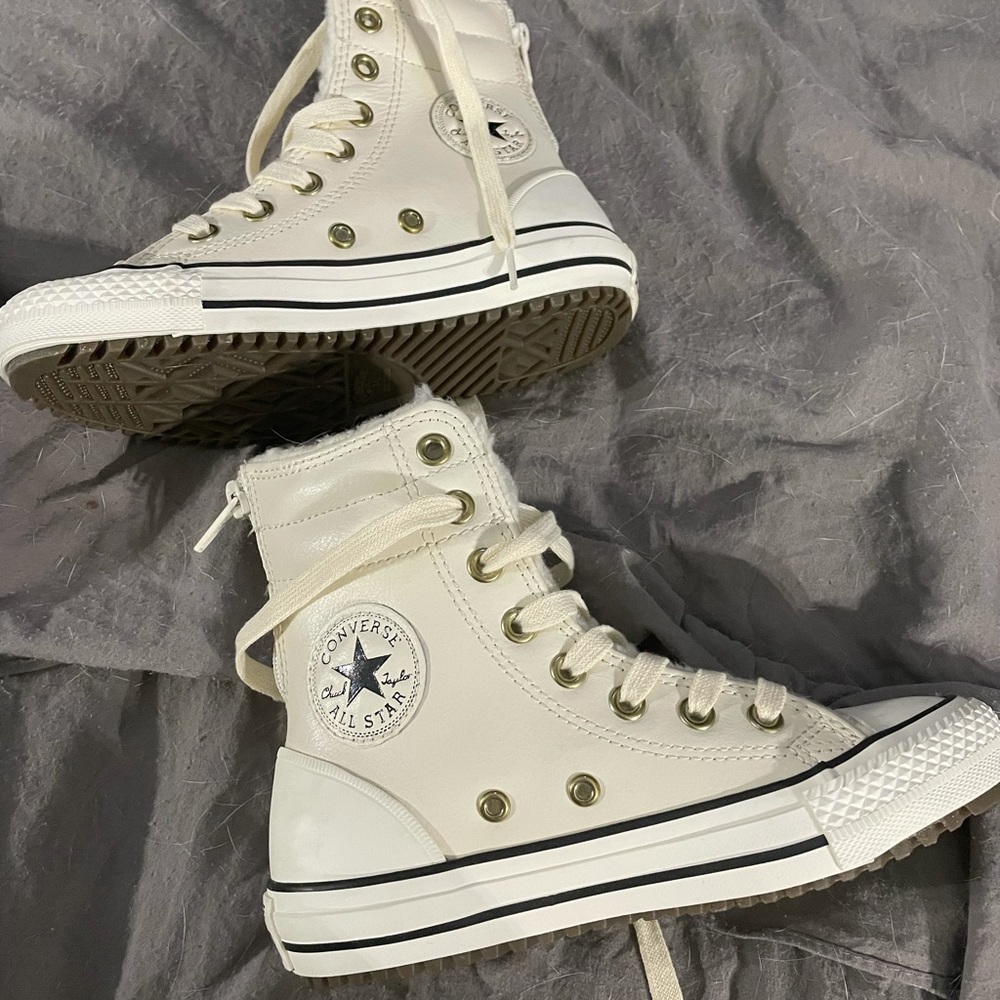 Kids converse high tops